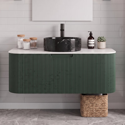 Ensemble de meuble-lavabo mural 36 po avec lavabo, armoire de rangement contreplaqué rayé à bord arrondi rayé avec tiroir, lavabo en céramique rond noir mat et plateau en pierre frittée blanc de Carrare