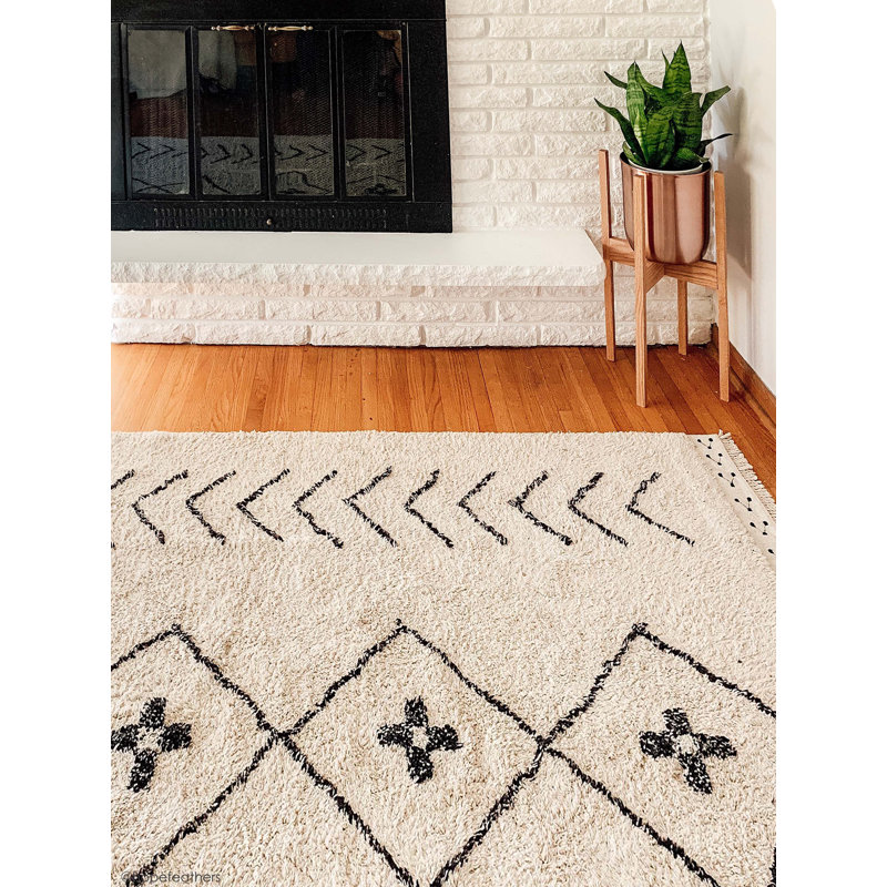 Bereber Cotton Geometric Area Rug in Beige/Black
