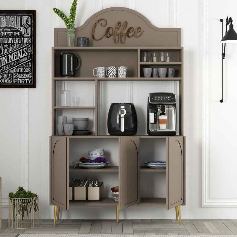 Armoire à café moderne de couleur Atlas et dorée, 47,2 x 79,5 x 13,8 pouces | 100% panneau de particules enduit de mélamine, épaisseur: 0,7 pouce | Comprend plusieurs tablettes et des pieds d'une hauteur de 7,9 pouces, parfait pour le divertissement à domicile