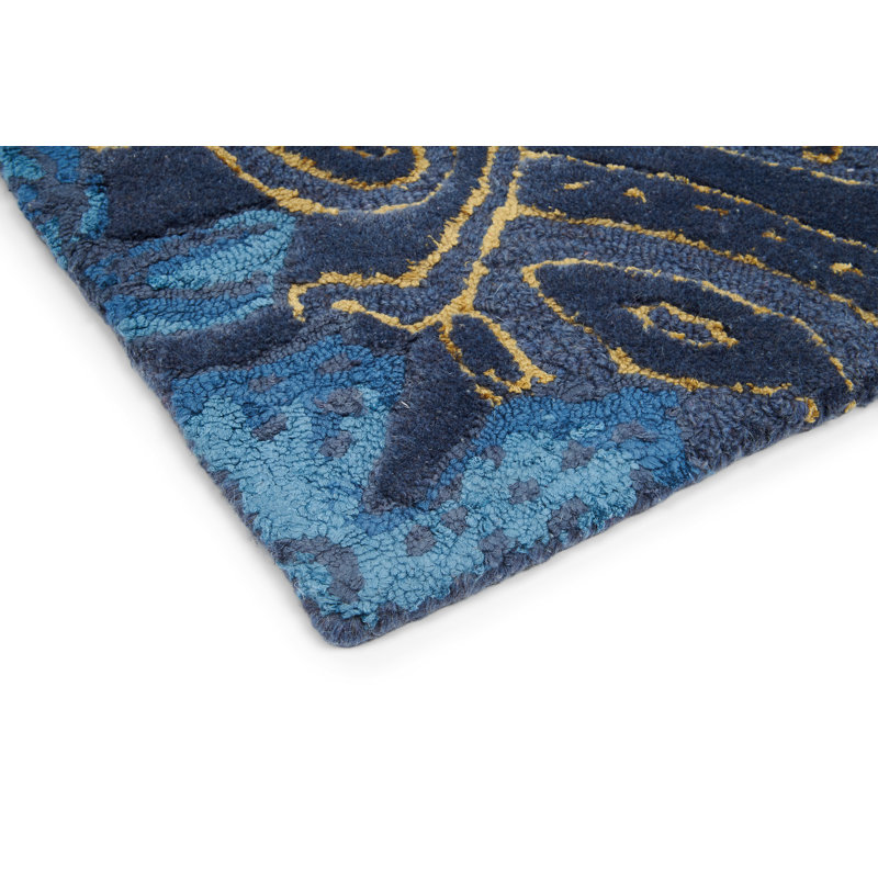Floral Area Rug in Navy/Gold, Rectangle 6'7" x 9'2"