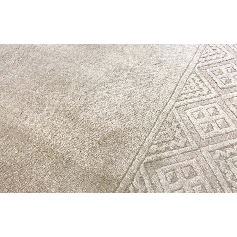 Hand-Knotted High-Quality Camel Area Rug