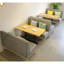 Banc de restaurant moderne et simple.