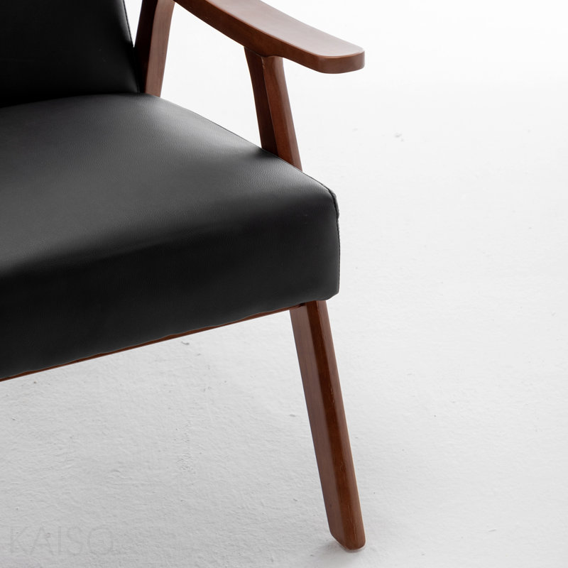 Chaise d'appoint Ryno Mid-Century, structure en bois naturel, similicuir noir