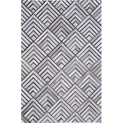 Tapis gris en peau de vache à motif géométrique