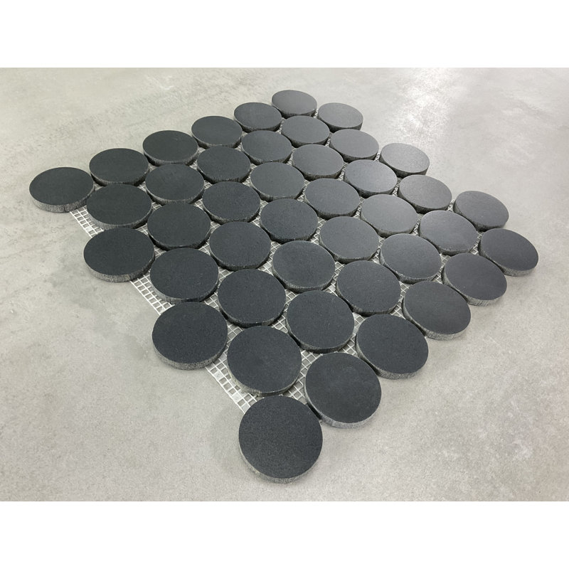 Carrelage mosaïque rond noir en pierre naturelle basalte