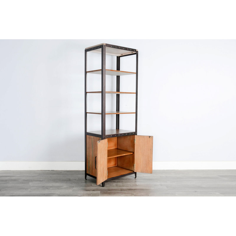 Grand pilier industriel avec armoire de rangement