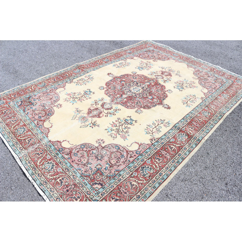 Tapis crème antique tissé à la main Oushak avec motif oriental de la région d'Anatolie