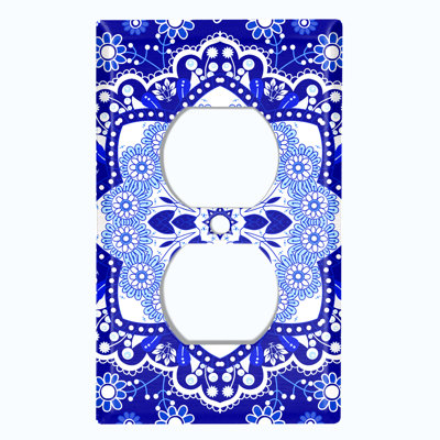 Patterned 1 - Gang Duplex Outlet Standard Wall Plate