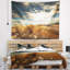 Tapisserie paysage prairie sous les nuages lourds-28488110