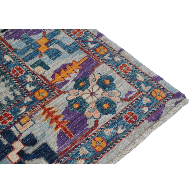 High-Quality Hand-Knotted Light Grey Area Rug