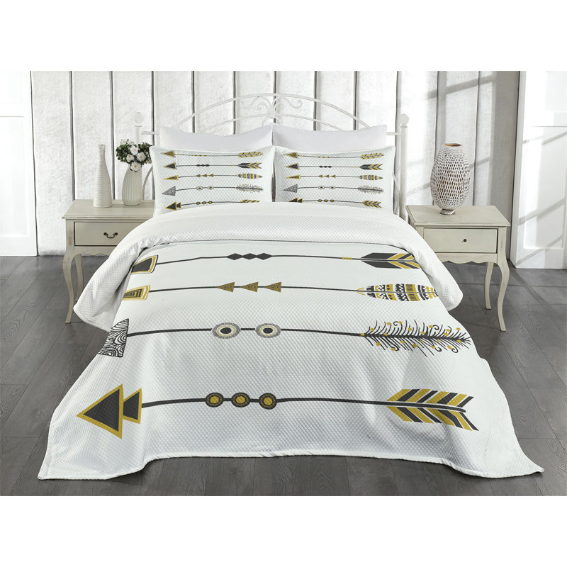 Ambesonne Arrow Bedspread Retro Elements Yellow Black, King Coverlet/Bedspread + 2 Pillow Shams