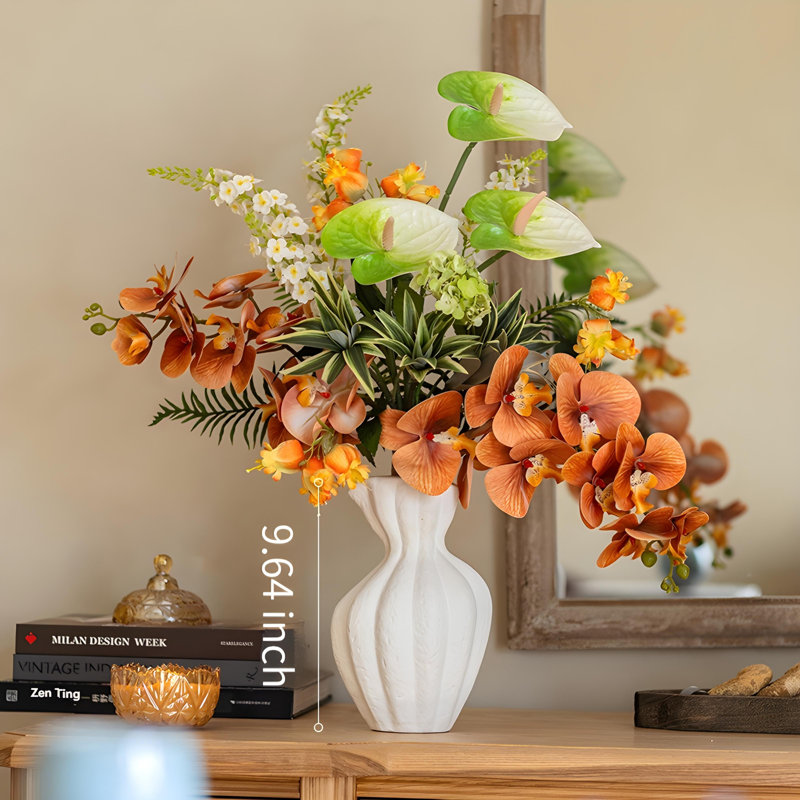 Ornements de fleurs simulées