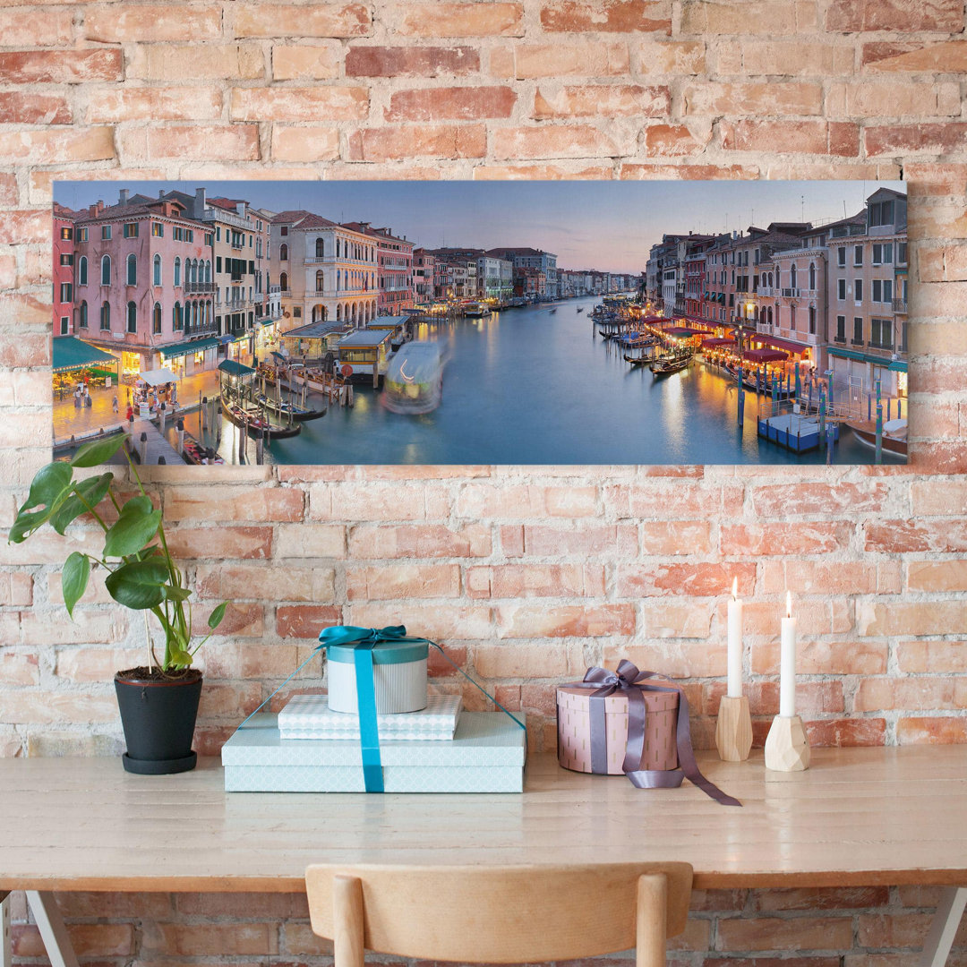 Leinwandbild Abendstimmung auf Canal Grande in Venedig