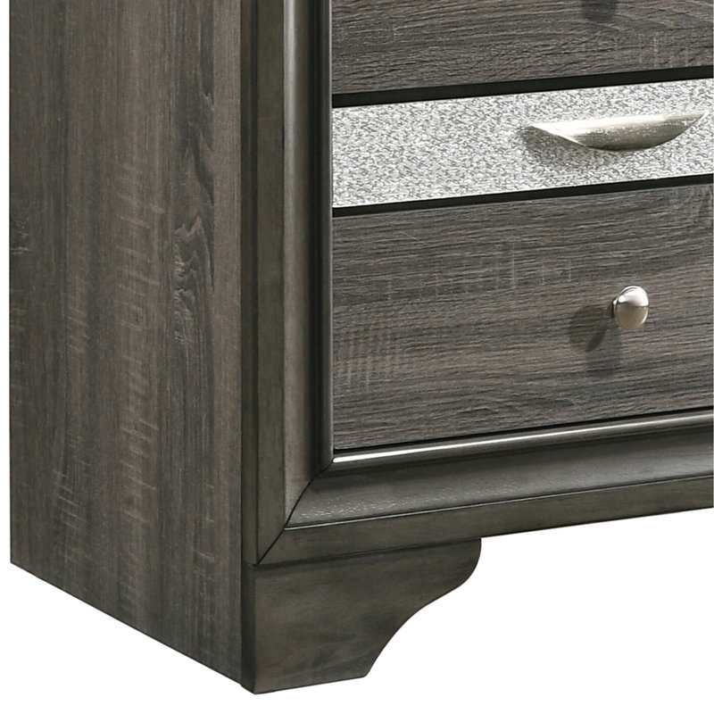 Table de chevet 3 de style rustique gris pour chambre à coucher - Décoration épurée, 26,5 po x 26,5 po x 17,5 po, rangement en bois d'hévéa moderne avec 3 tiroirs, hauteur de 26,5 po x l 17,5 po de profondeur