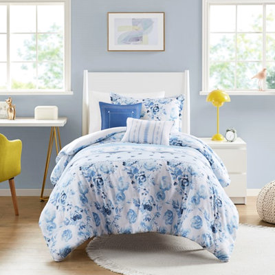 Twin/Twin Xl Bedding With Floral Stripes, , 2 Shams And Throw Pillows, Fabric Comforter , Multicolor Striped Design, Filling, Pillows