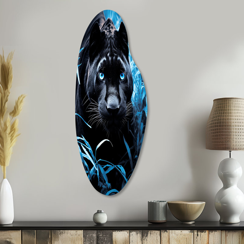 «Black Blue Panther Hidden Observer Infrared - Curved Panther», reproduction d'art murale en métal asymétrique