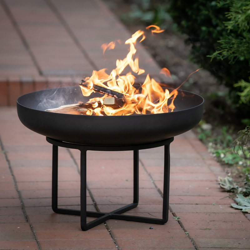 Maui Round Steel Smokeless Fire Pit, Black