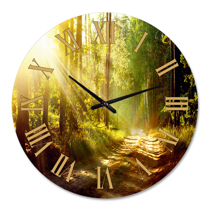 Sun Rays in Misty Old Forest - Horloge murale traditionnelle, Moyen