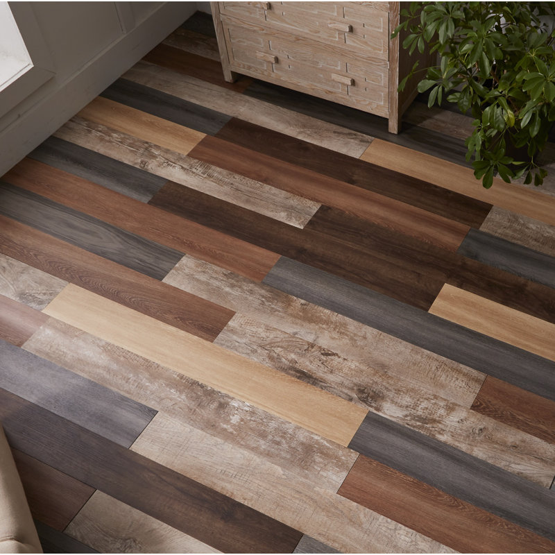 Planche de vinyle à peler et coller de 6 po x 48 po x 2,5 mm Versaplank