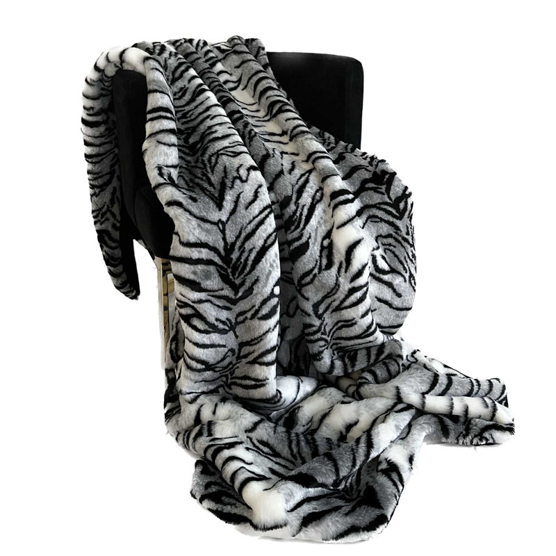 Couverture en fausse fourrure Zebra, L 114 po x L 120 po