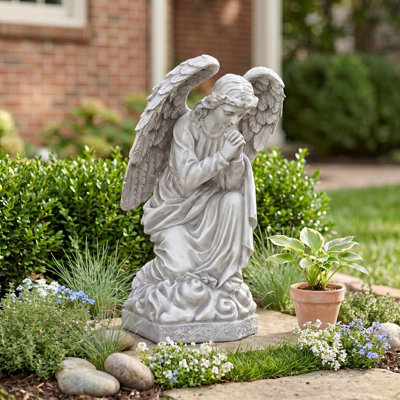 Praying Basilica Angel Garden Statue