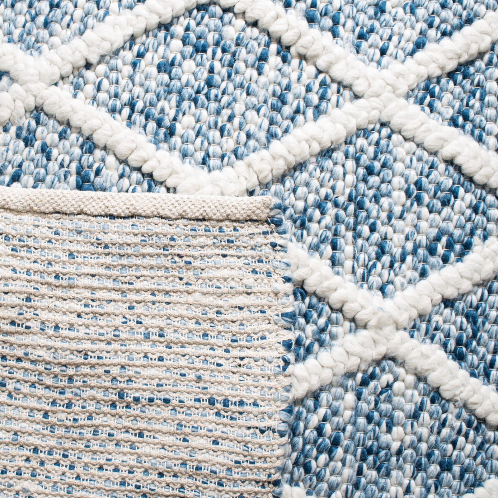 Russo Ivory Blue Hand-Woven Flatweave Rug, Rectangle 4' x 6'