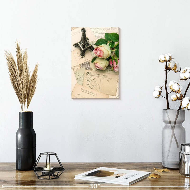 Hardie roses sur des cartes postales françaises, H 12 po x l 8 po