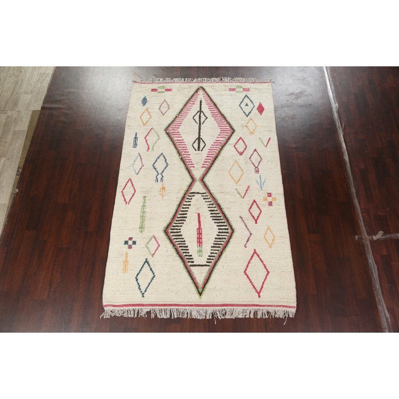 Tapis tribal marocain en laine noué à la main 6 x 9