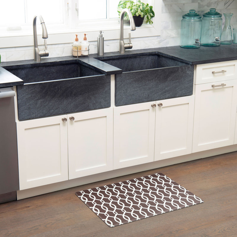 Geometric Water Resistant Anti-Fatigue Non-Skid Kitchen Mat, Rectangle 1'5.5" x 2'6", Brown