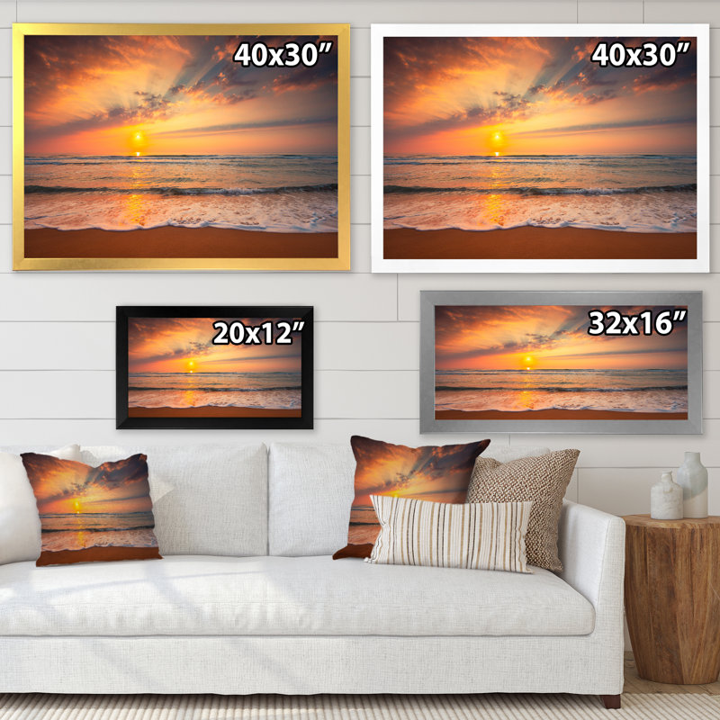 «Sunset over Waves Breaking at the Shore», reproduction sur toile, H 16 po x l 32 po, Cadre photo noir