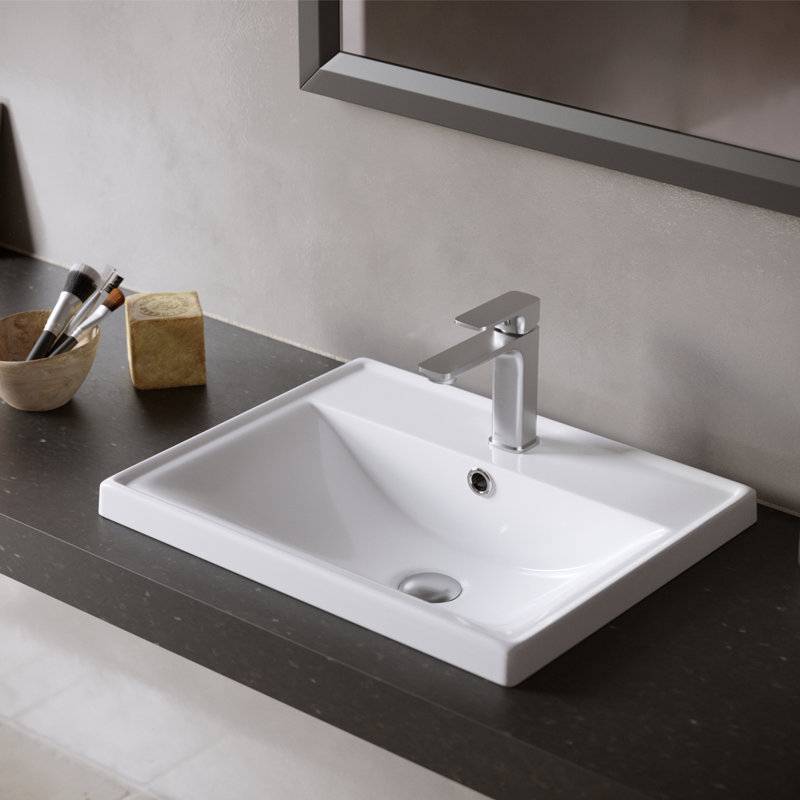 Venda Single-Hole Single-handle Bathroom Faucet with Drain Assembly, Stainless Steel