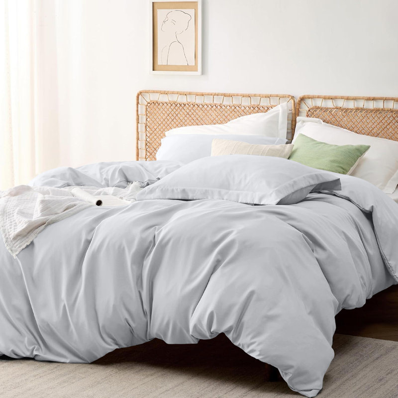 Onorino Luxury 4-Piece Dyed Duvet Set with Pillowcases or Fitted sheet (4 in 1), Double Duvet Cover Set, Silver