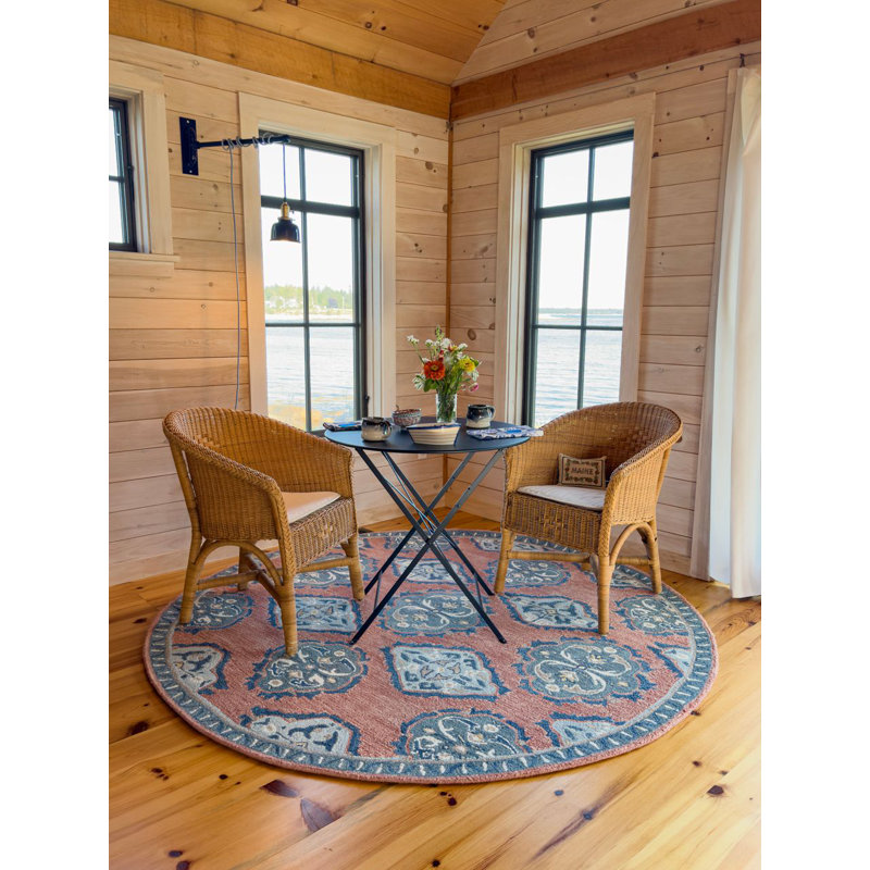 Vintage Glory Hand Hooked Wool Rug in Blue/Faded Red/Cream, Rectangle 8' x 10'