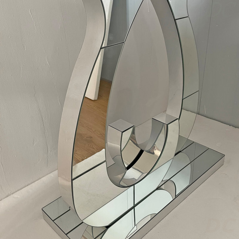 Modern Mirror Side Table Glass Sofa Table With Mirror Effect Entrance Table Double C-Shaped Base, Rectangular Decoration Hall Table Suitable For Living Room Corridor Entrance (Silver)