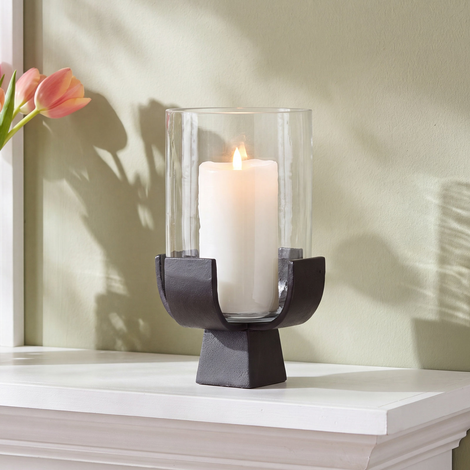 Gata Metal Hurricane Candle Holder