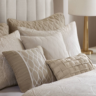 Contemporary Design Comforter Set