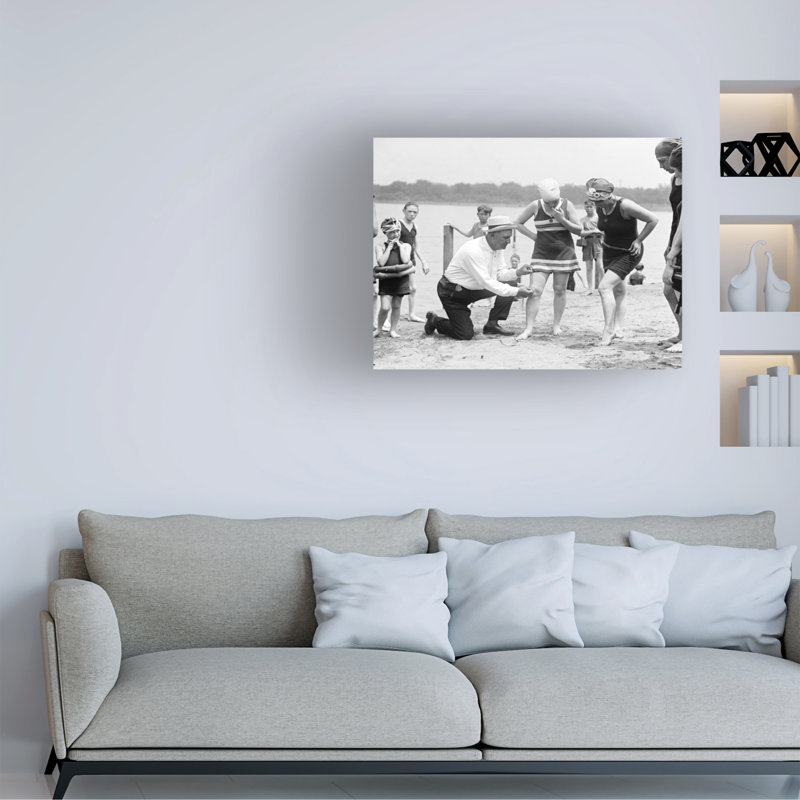 Art photographique américain sur toile mesurant les maillots de bain, vers 1922, H 14 po x l 19 po