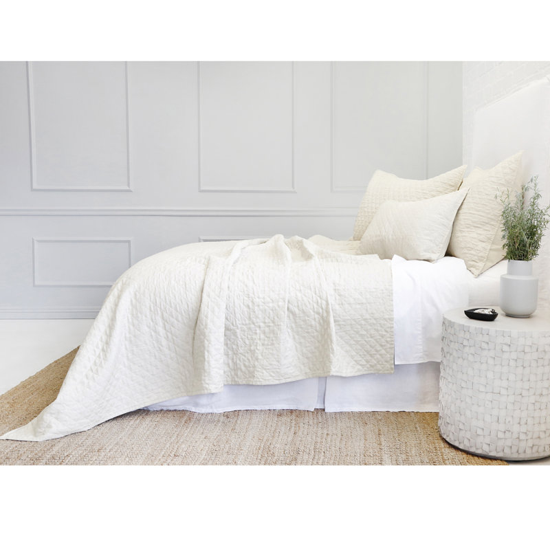 Hampton Quilted Standard Sham in Cream - Organic Linen