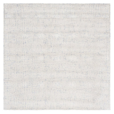 Urbina Tufted Viscose/0.4 Wool Performance Geometric Rug in Gray