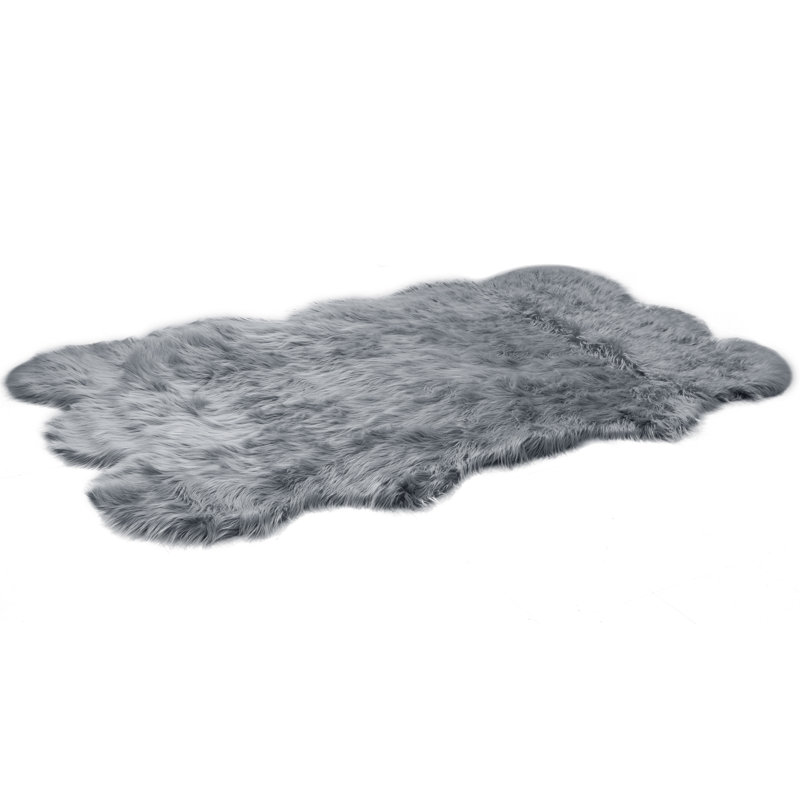 Hughey Faux Fur Indoor Rug, Novelty 3' x 5'