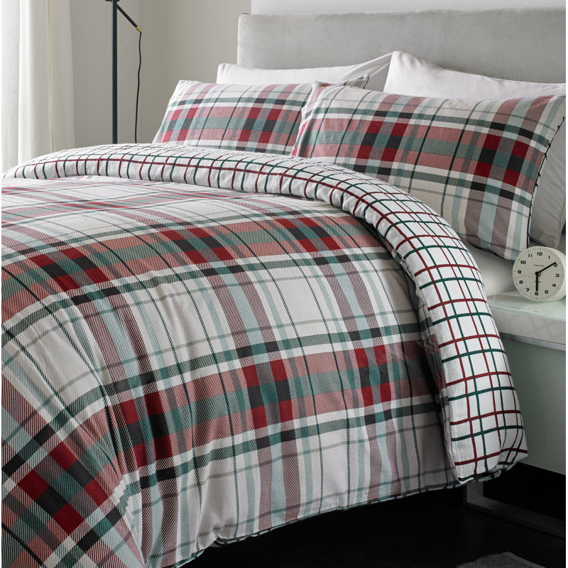 Nella Duvet Cover Set with Pillowcases, Double Duvet Cover + 2 Standard Pillowcases, Red/Green