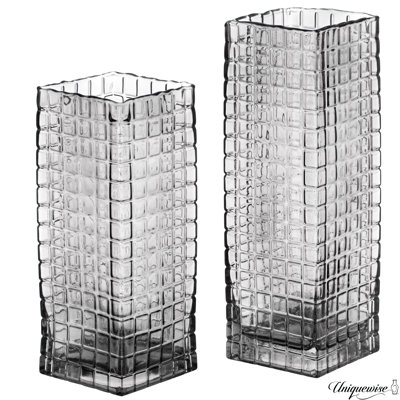 Ensemble de vases de table carrés en verre givré gris de 10 et 12 pouces - une pièce maîtresse intemporelle pour les tables de salle à manger, les salons, les chambres, les espaces de réception d'hôtel et les salles de conférence, idéal pour la d