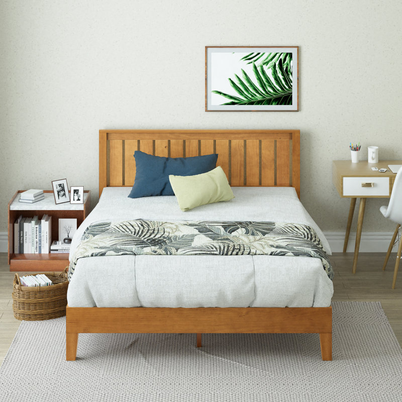 Hykkon Classic Bed Frame with Paneled Headboard, Kingsize (5')