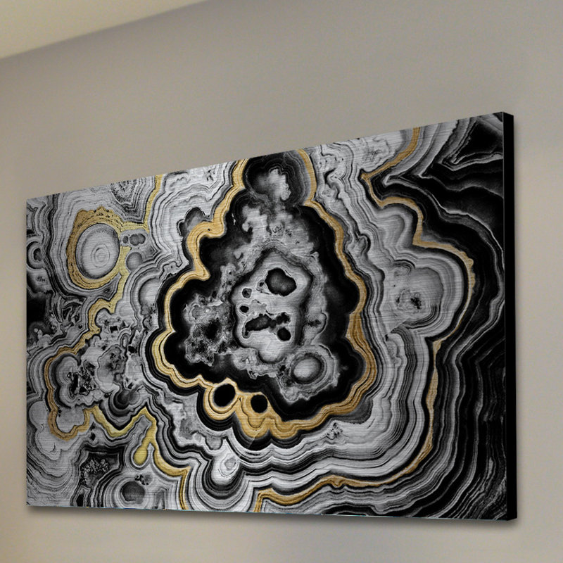 «Close In», reproduction sur métal, H 30 po x l 45 po x P 1,5 po