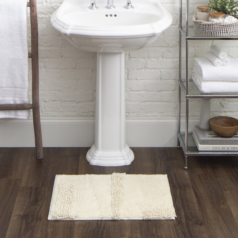 Laverne High/Low Stain/Fade Resistant Non-Slip Machine Washable Bath Mat, 17" W x 24" L, Parchment