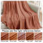 Jeté doux et léger en coton et viscose de bambou tissé gaufré toutes saisons-120798308-120798310