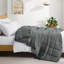 Couverture avec bordure en satin-101796784-101796776