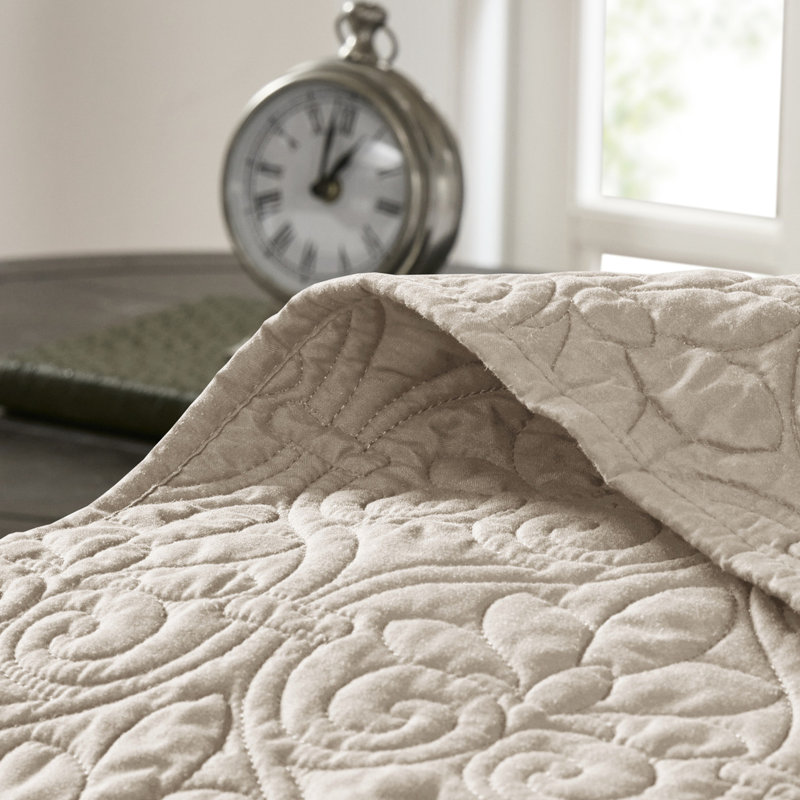 Couvre-lit très grand kaki - rembourrage 90% coton 100% microfibre réversible avec surpiquage surdimensionné pour un meilleur ajustement 2 taies décoratives incluses