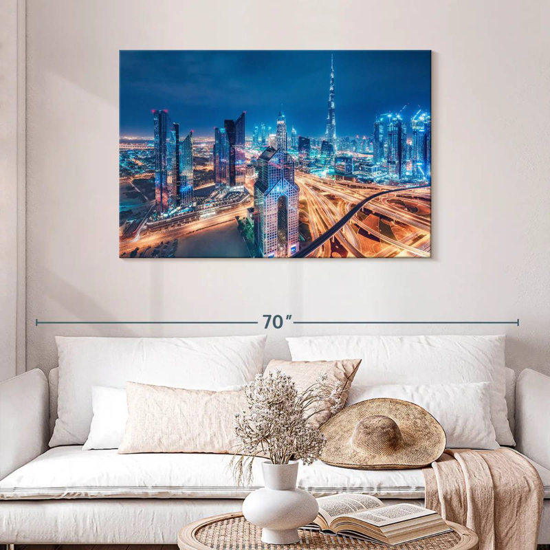 Horizon futuriste de Dubaï, H 30 po x l 45 po