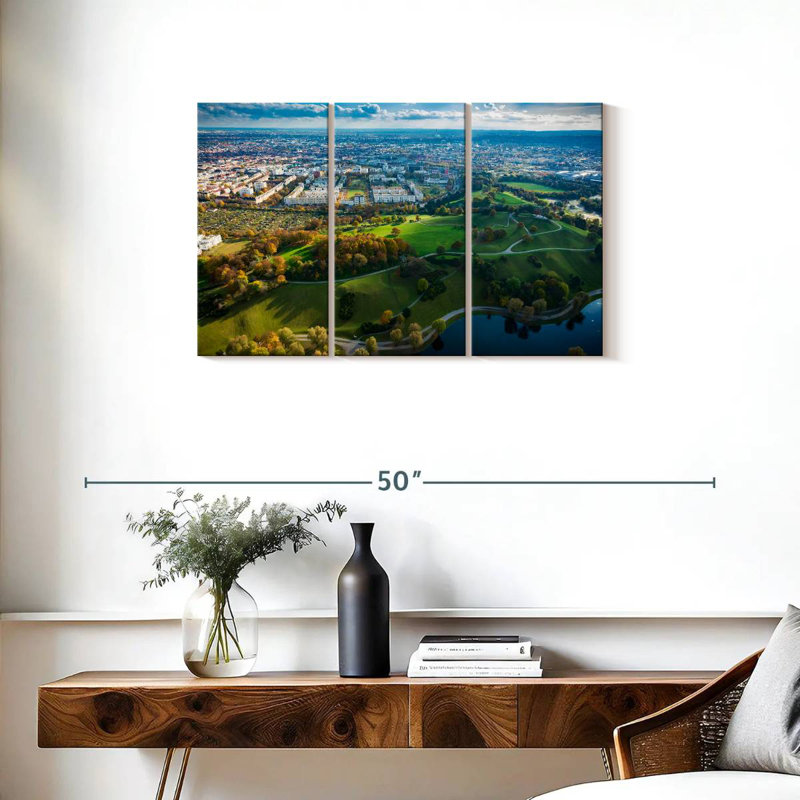 Munich Greenspace, 20" H x 33" W